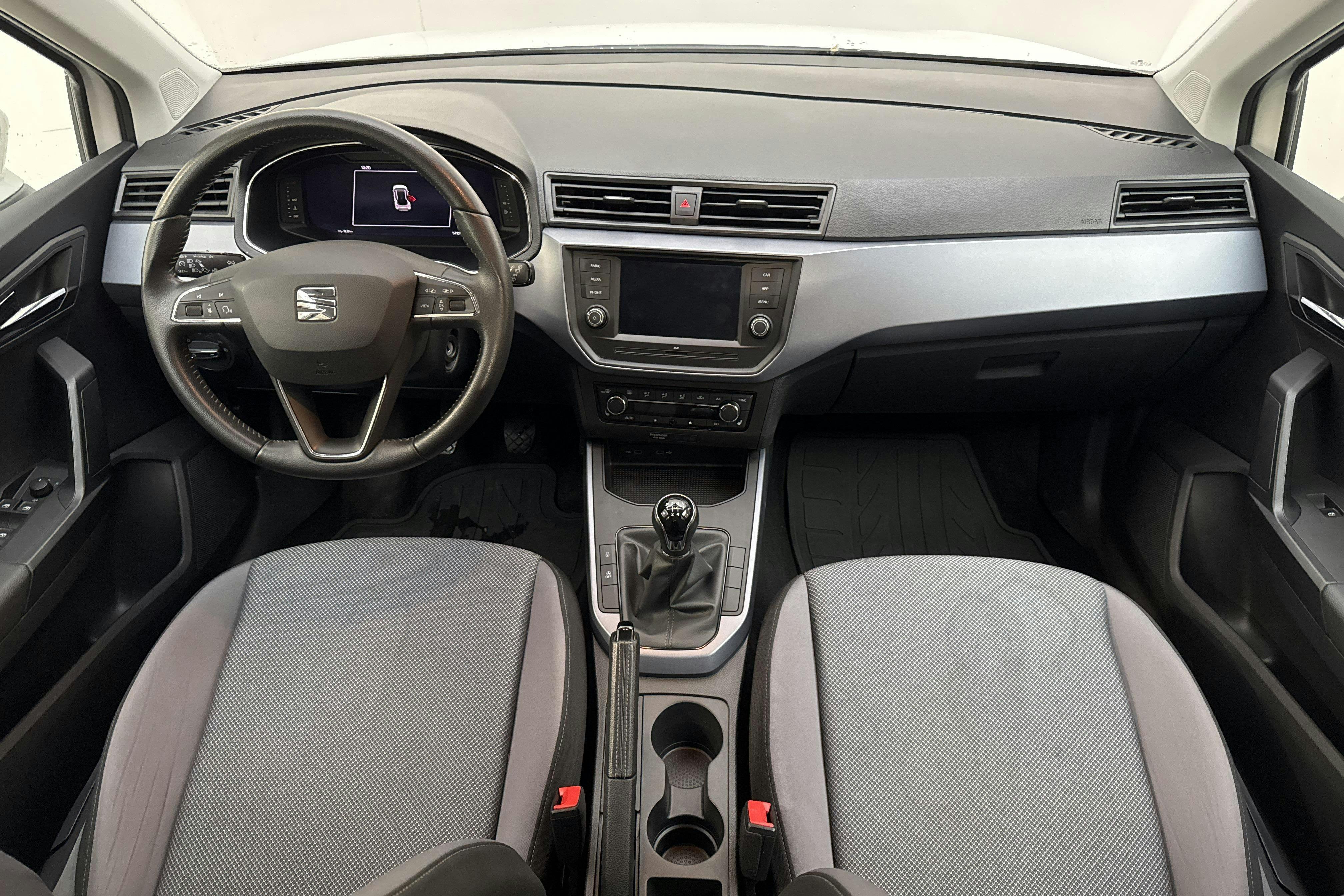 Vehicle Image 6