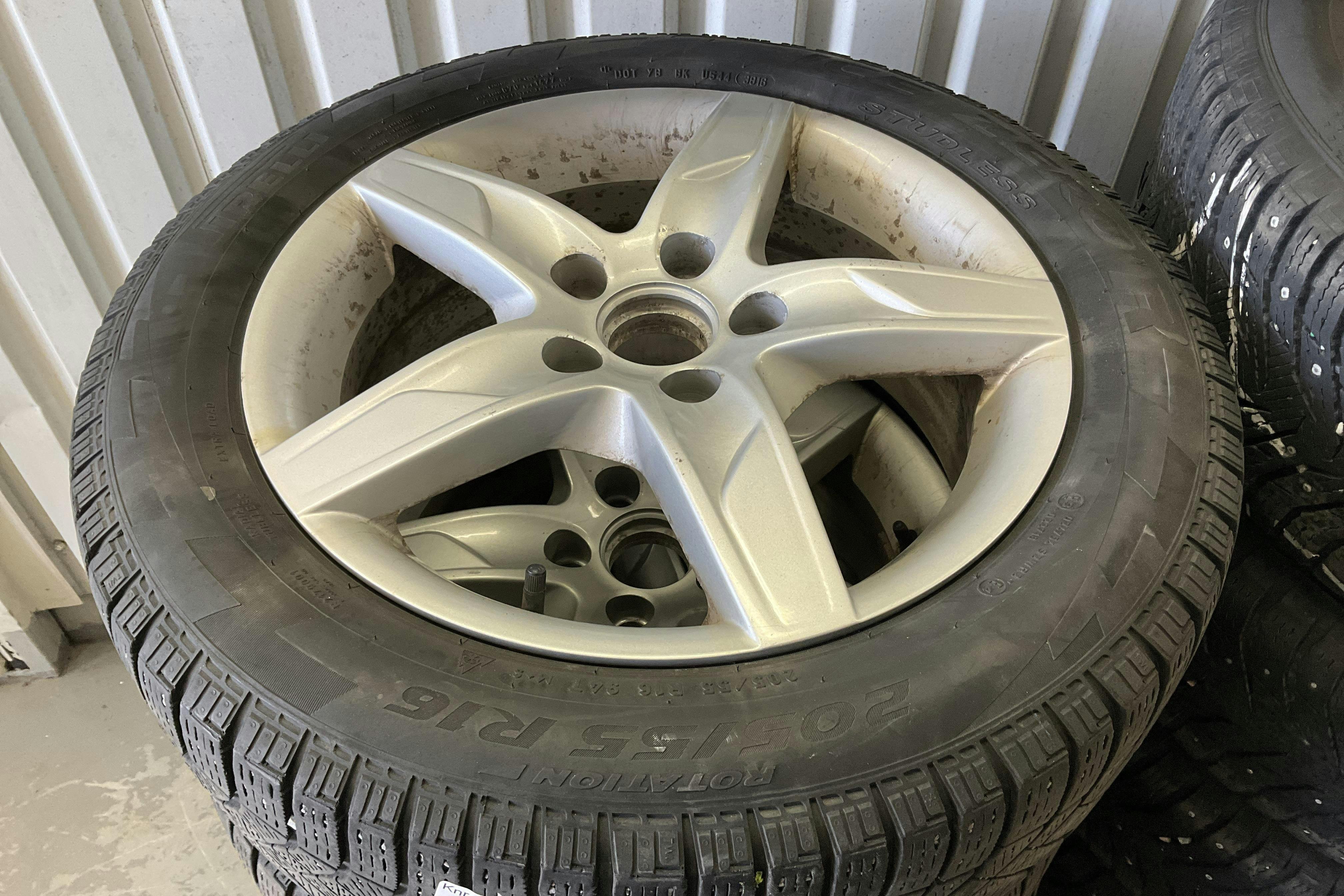 Vehicle Image 14