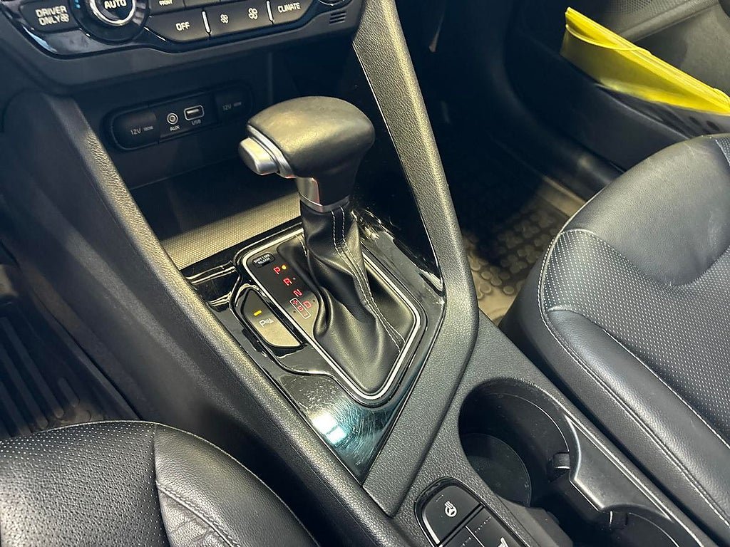 Vehicle Image 17