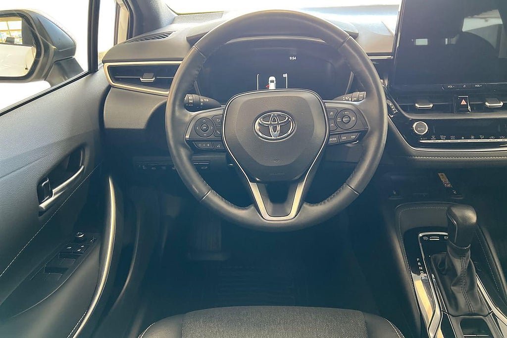 Vehicle Image 11