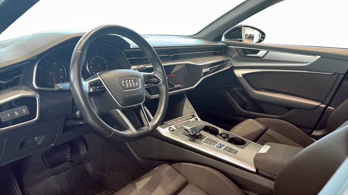 Vehicle Image 7