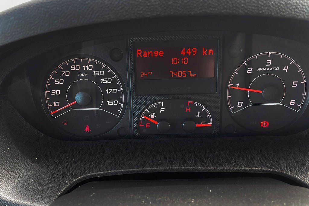 Vehicle Image 12