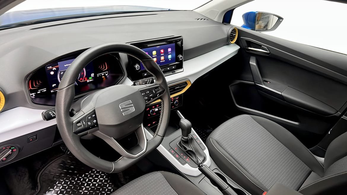 Vehicle Image 11