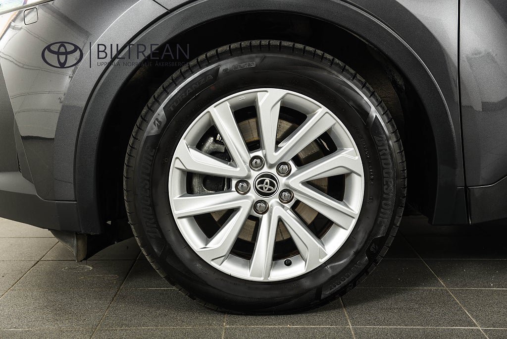 Vehicle Image 21