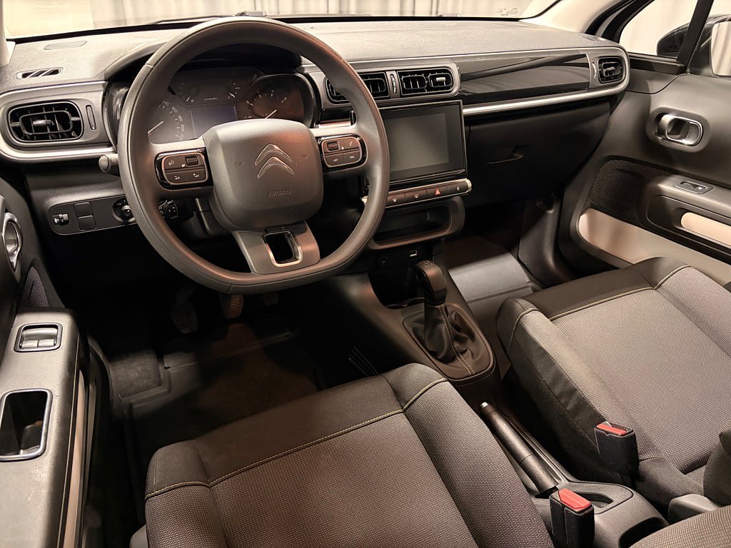 Vehicle Image 7