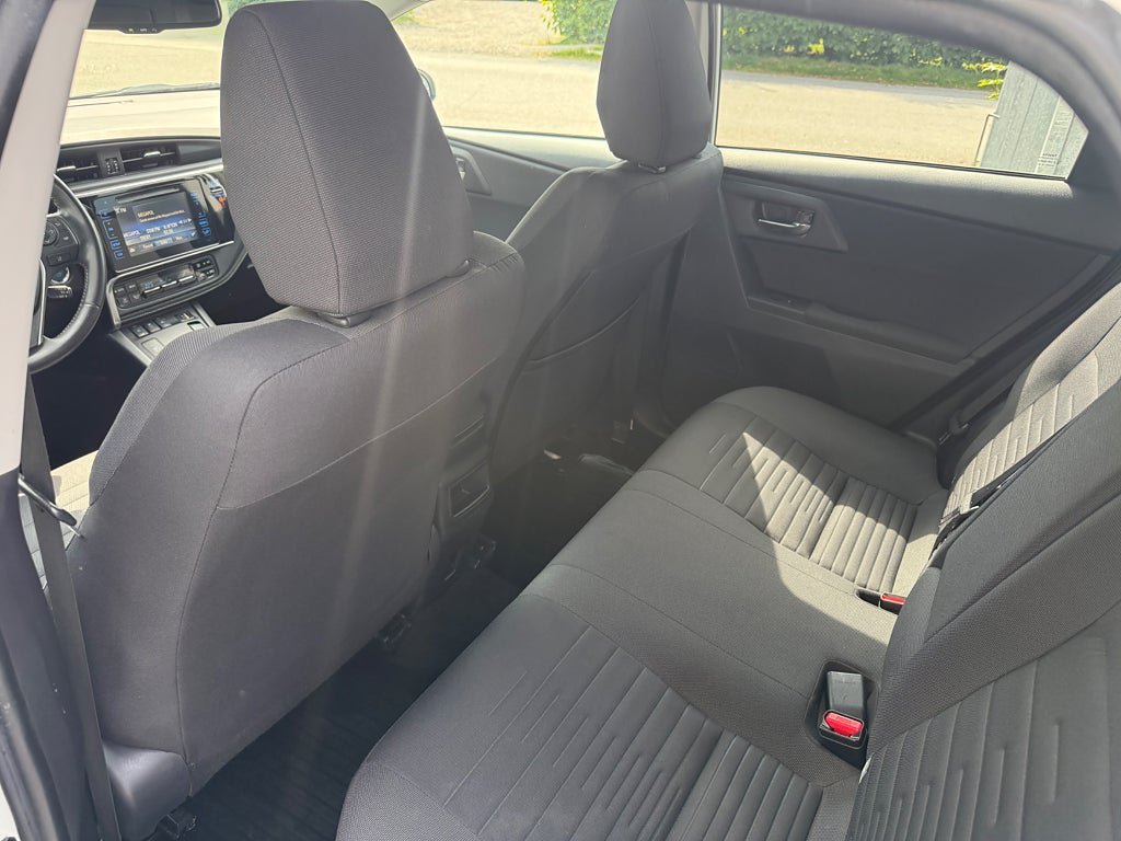 Vehicle Image 7