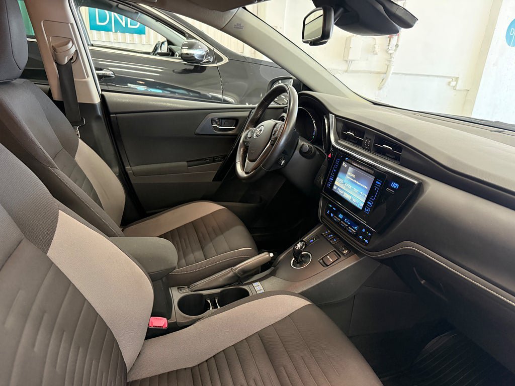 Vehicle Image 17