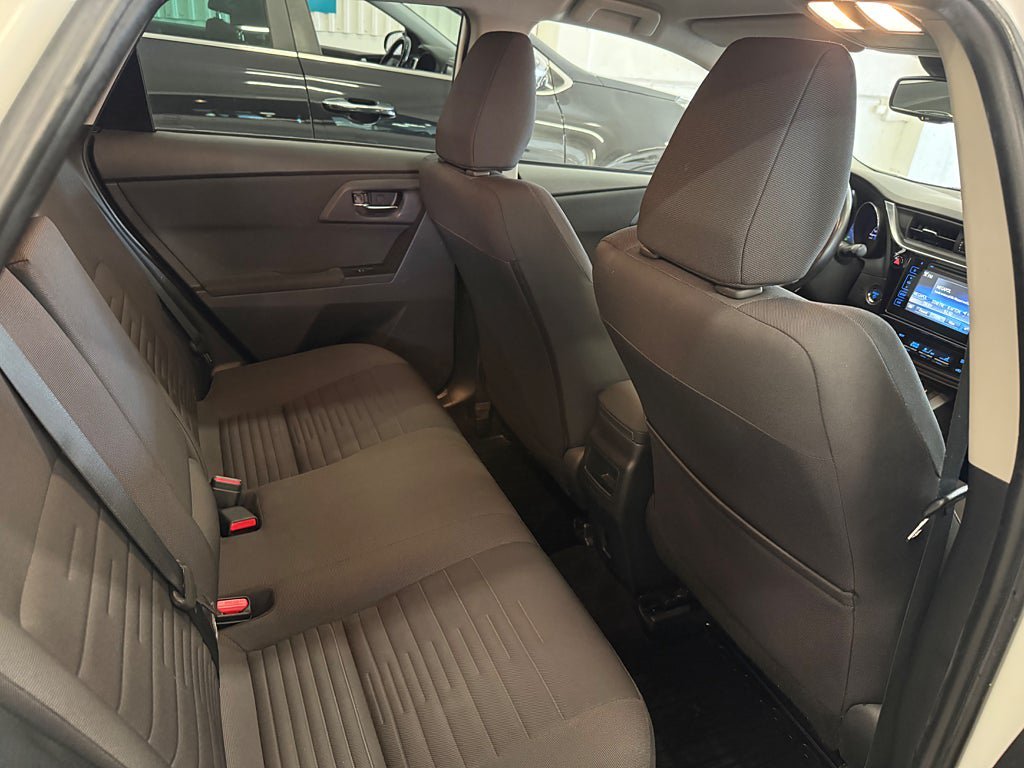 Vehicle Image 18
