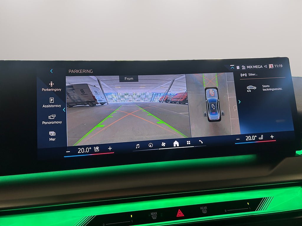 Vehicle Image 18