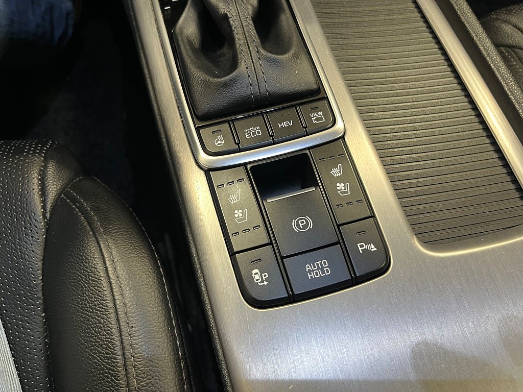 Vehicle Image 23