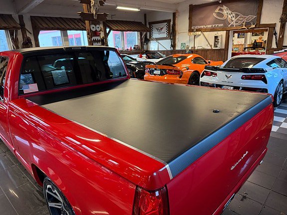 Vehicle Image 9