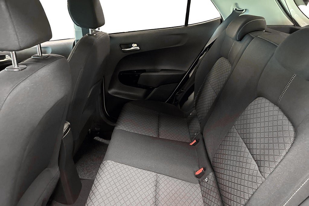 Vehicle Image 11
