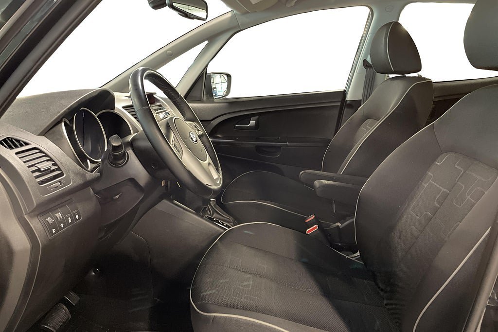 Vehicle Image 13