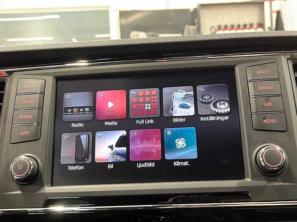 Vehicle Image 20