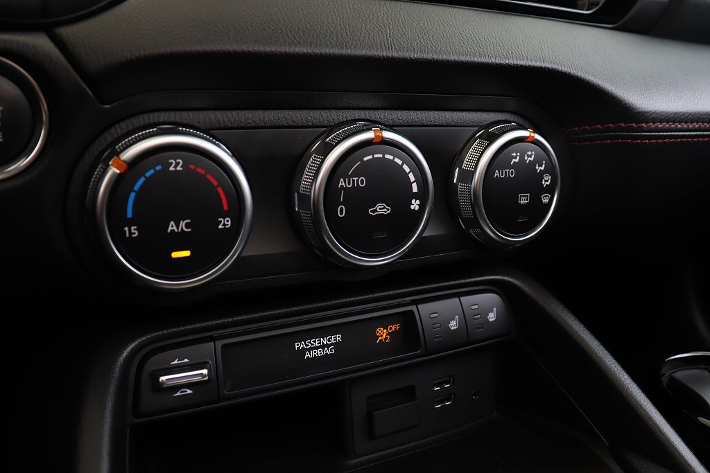 Vehicle Image 24