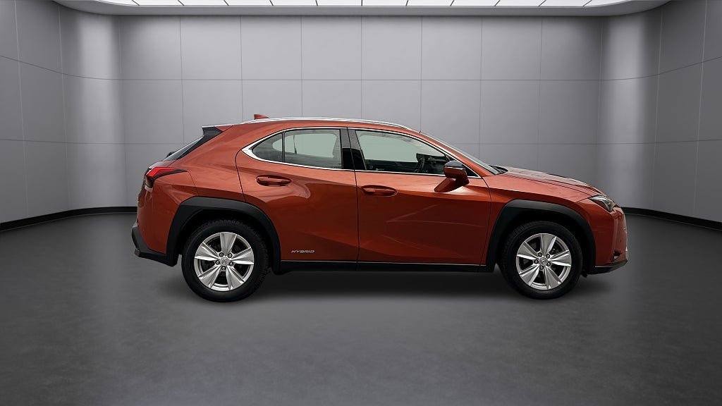 Vehicle Image 6