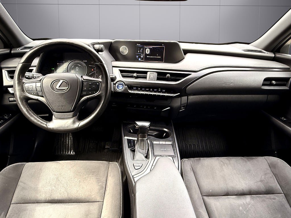 Vehicle Image 9