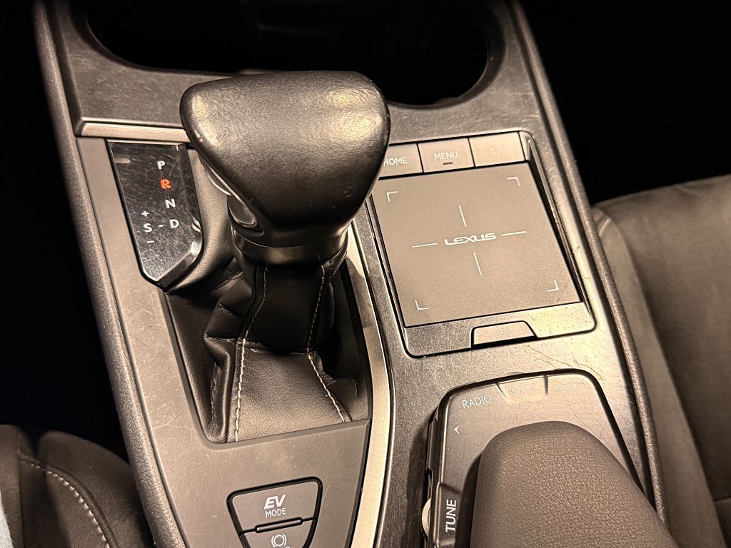 Vehicle Image 14