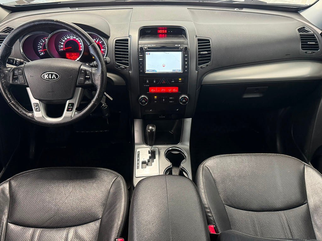 Vehicle Image 24