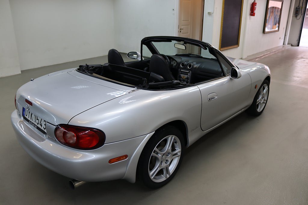 Vehicle Image 17