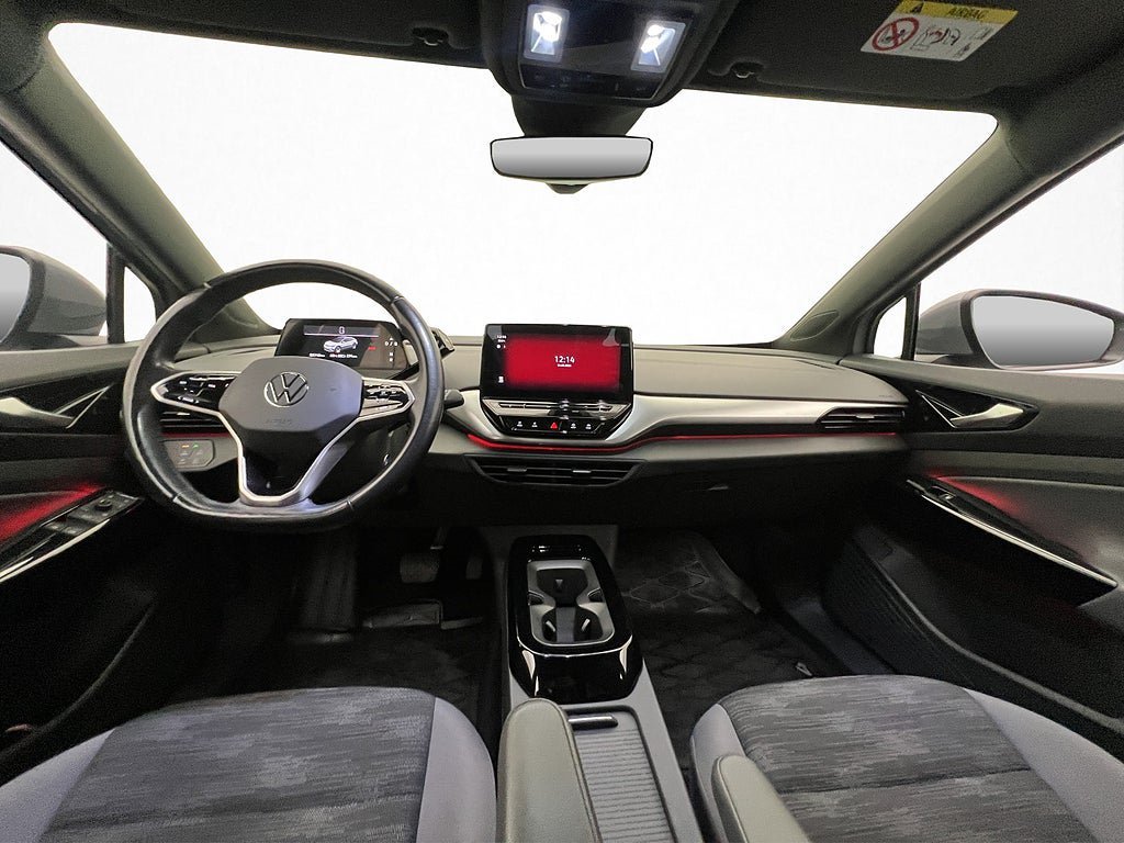 Vehicle Image 12