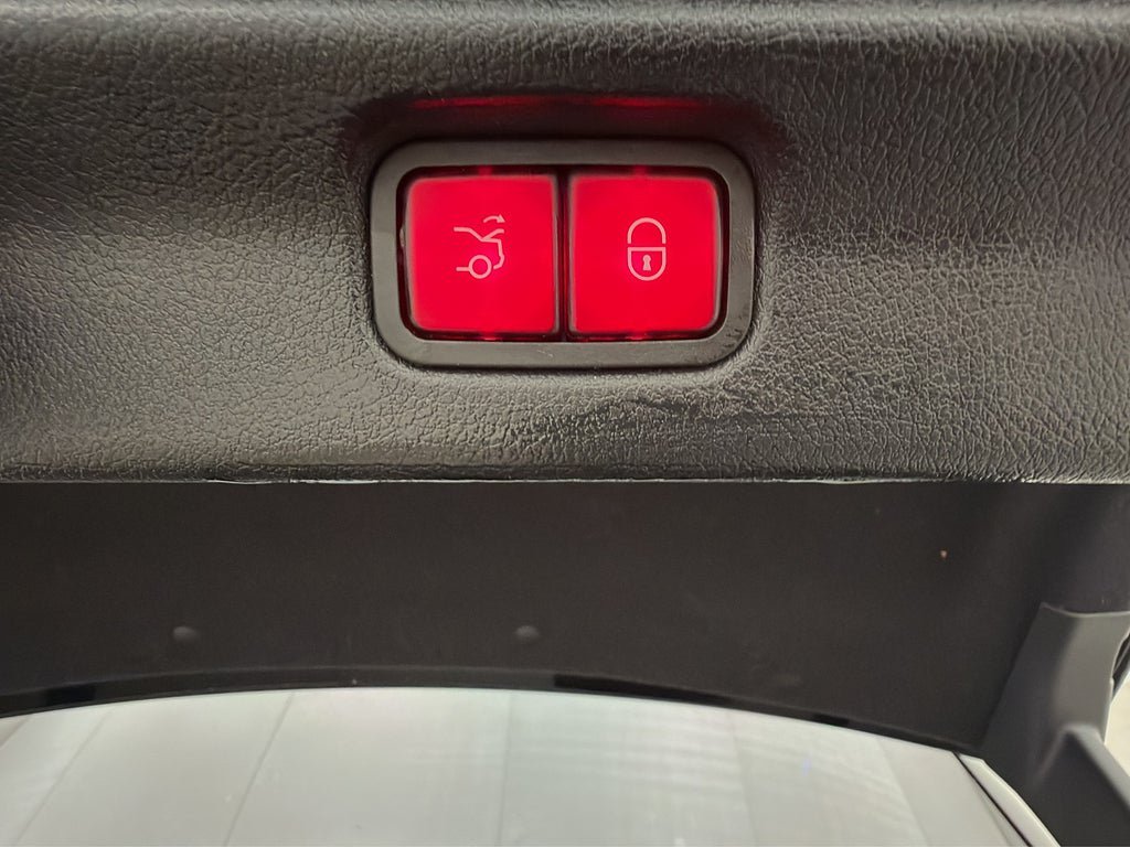 Vehicle Image 27