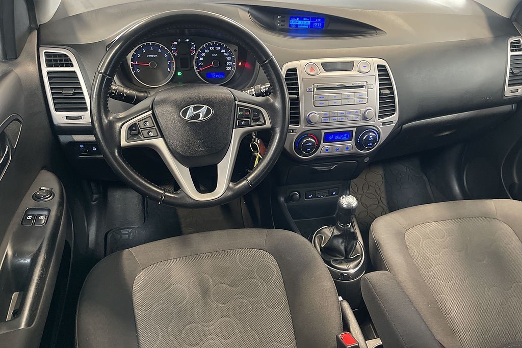 Vehicle Image 11
