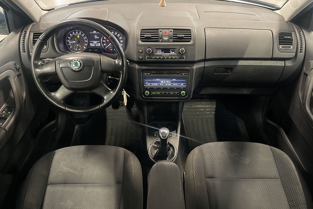 Vehicle Image 10