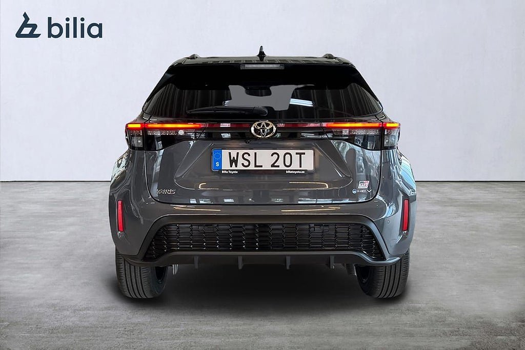 Vehicle Image 4