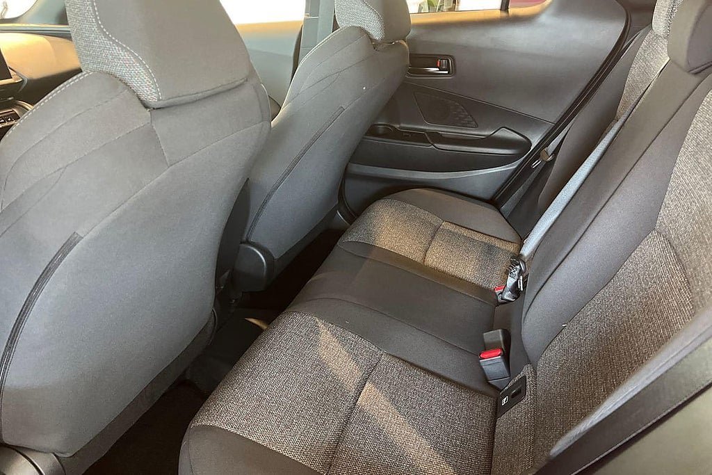 Vehicle Image 11