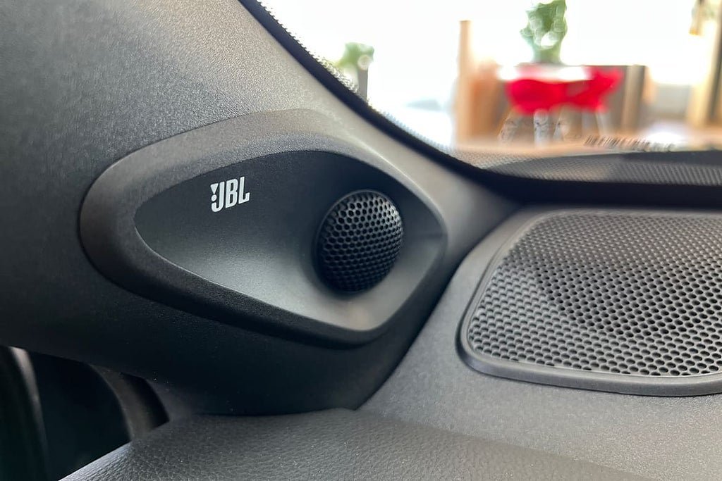 Vehicle Image 23