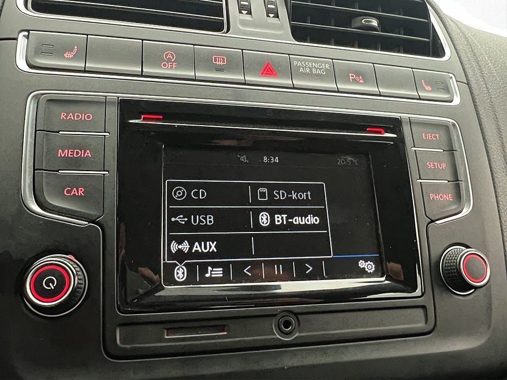Vehicle Image 17