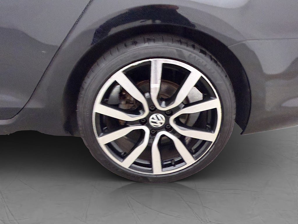 Vehicle Image 31