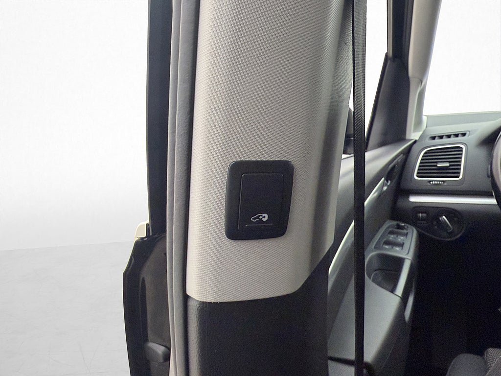 Vehicle Image 27