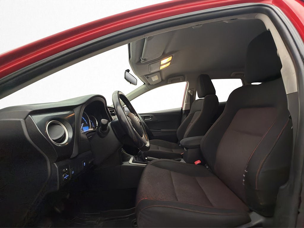 Vehicle Image 11