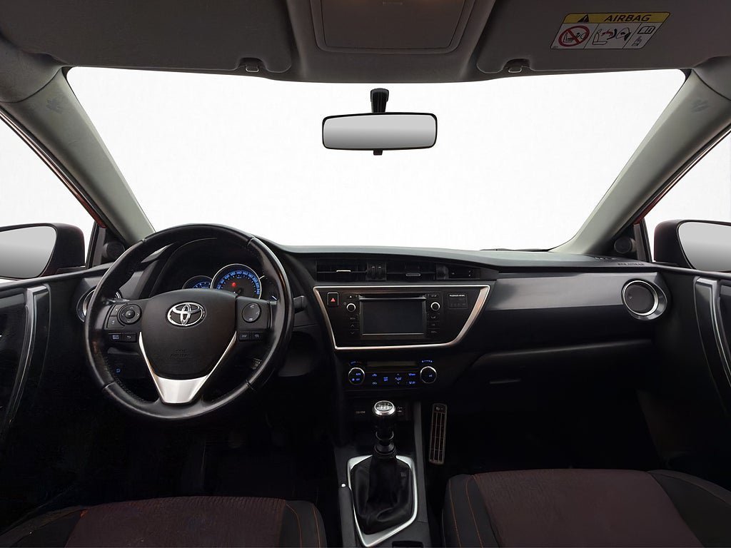 Vehicle Image 12