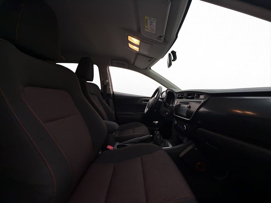 Vehicle Image 21