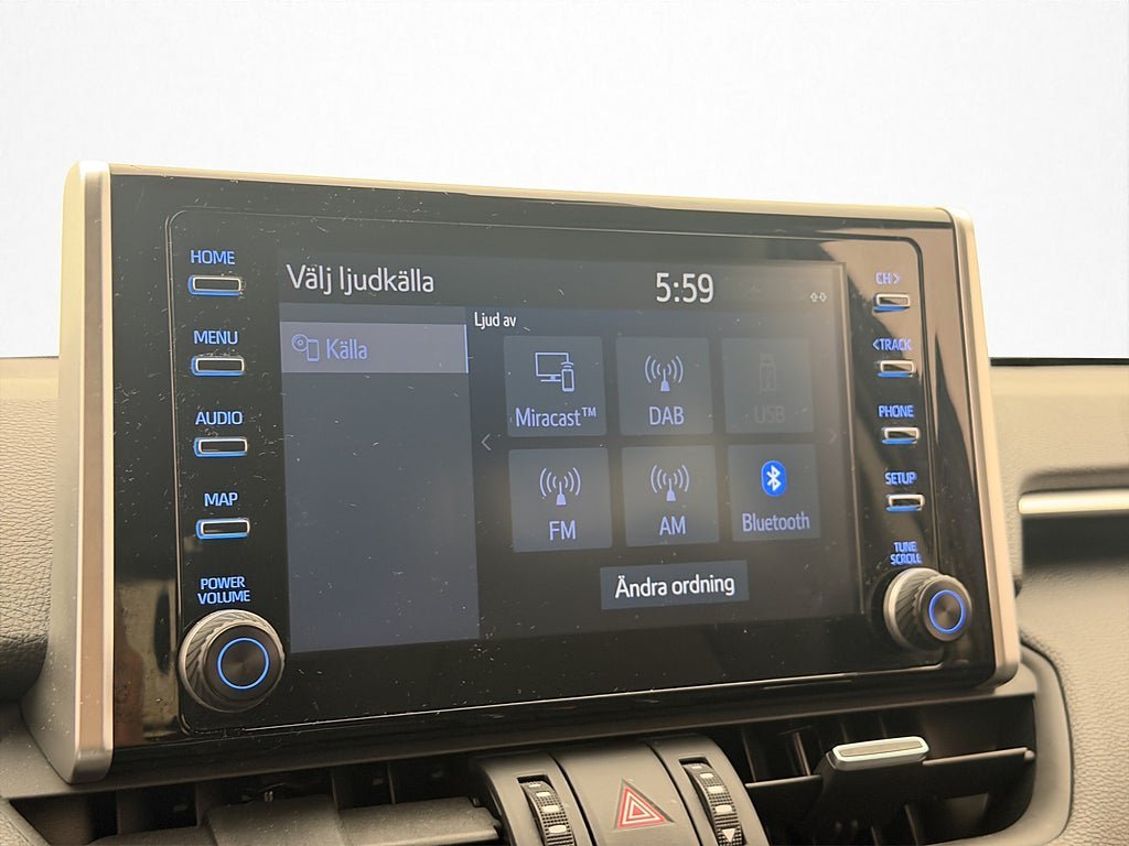 Vehicle Image 23