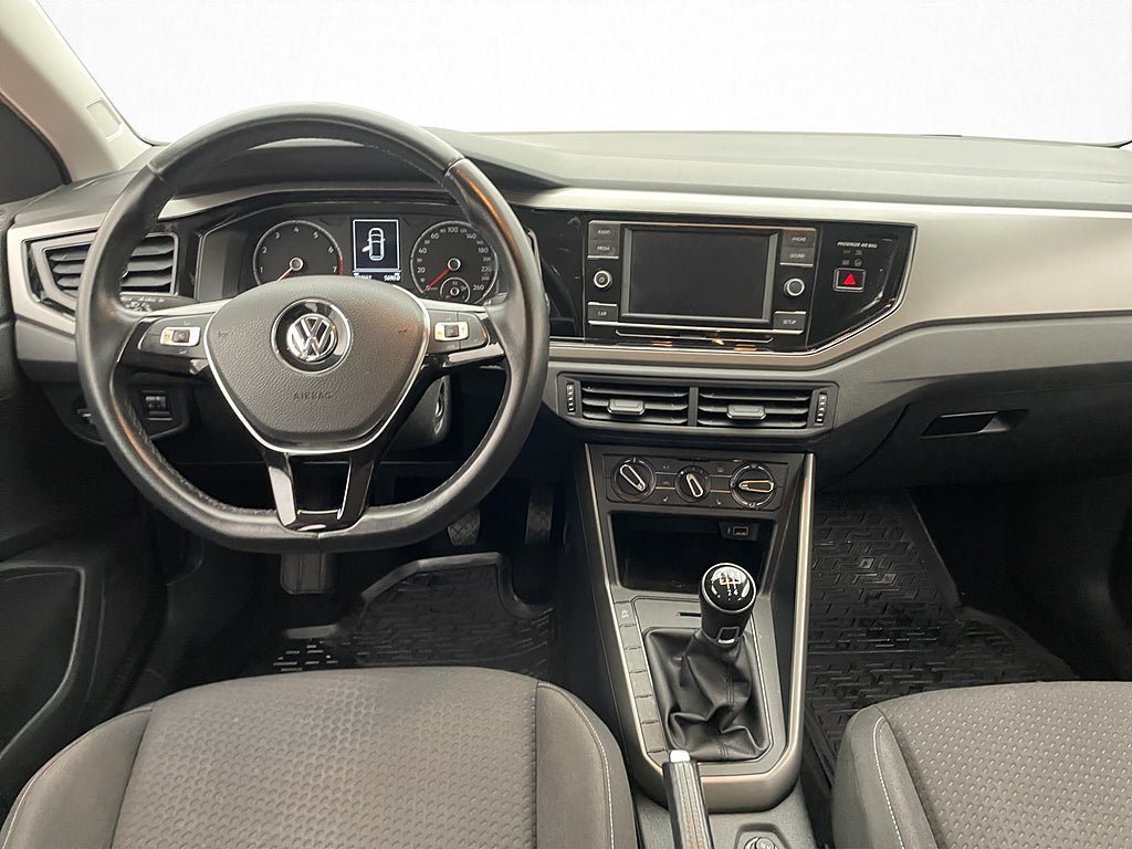 Vehicle Image 12