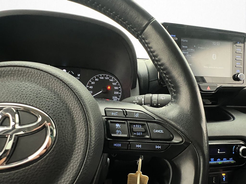 Vehicle Image 17