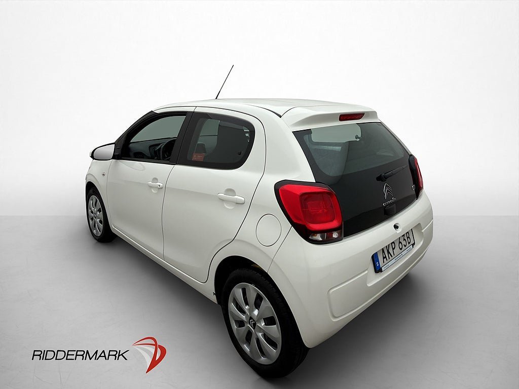 Vehicle Image 6