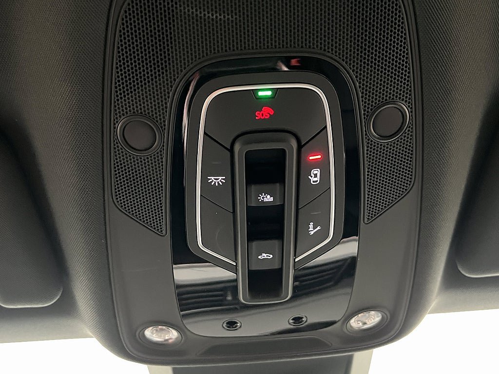 Vehicle Image 33