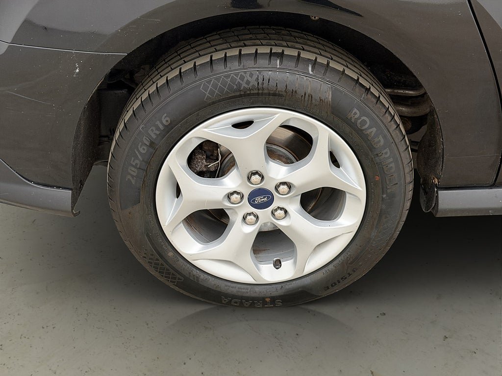 Vehicle Image 33