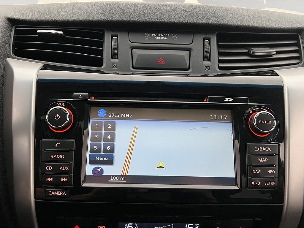 Vehicle Image 24