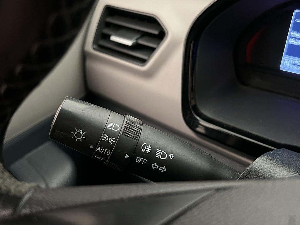 Vehicle Image 17