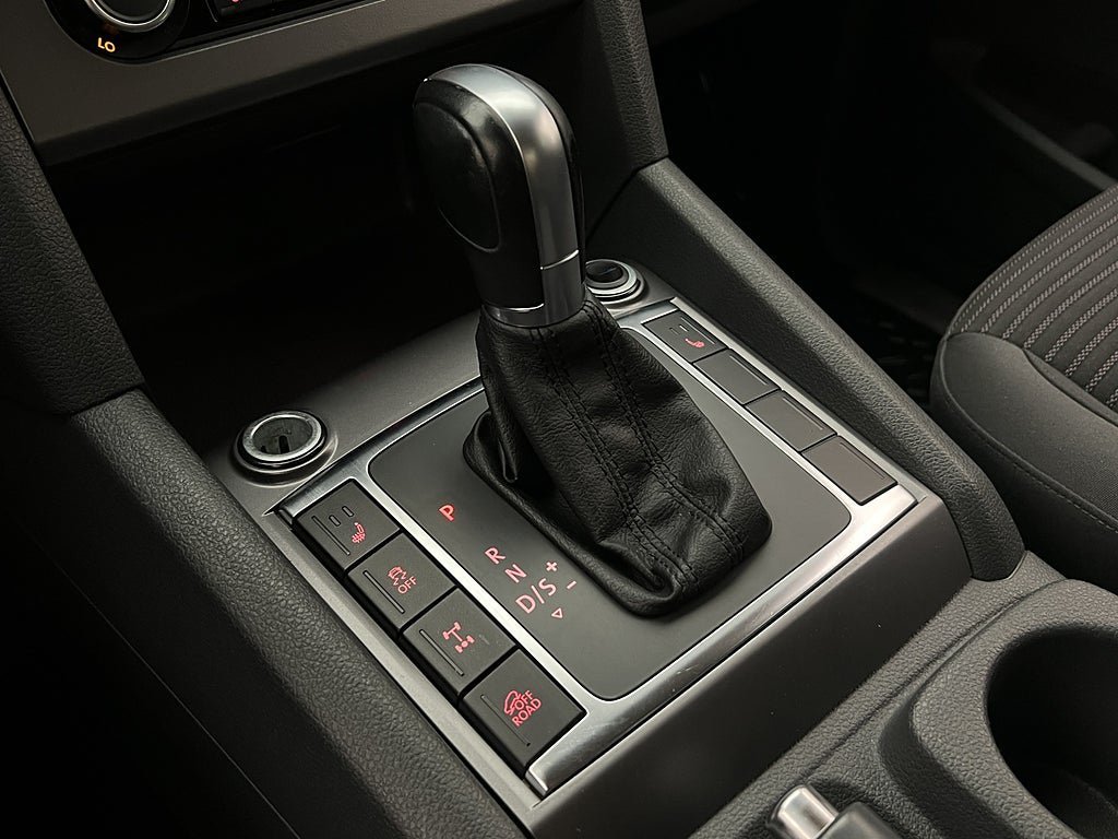 Vehicle Image 24