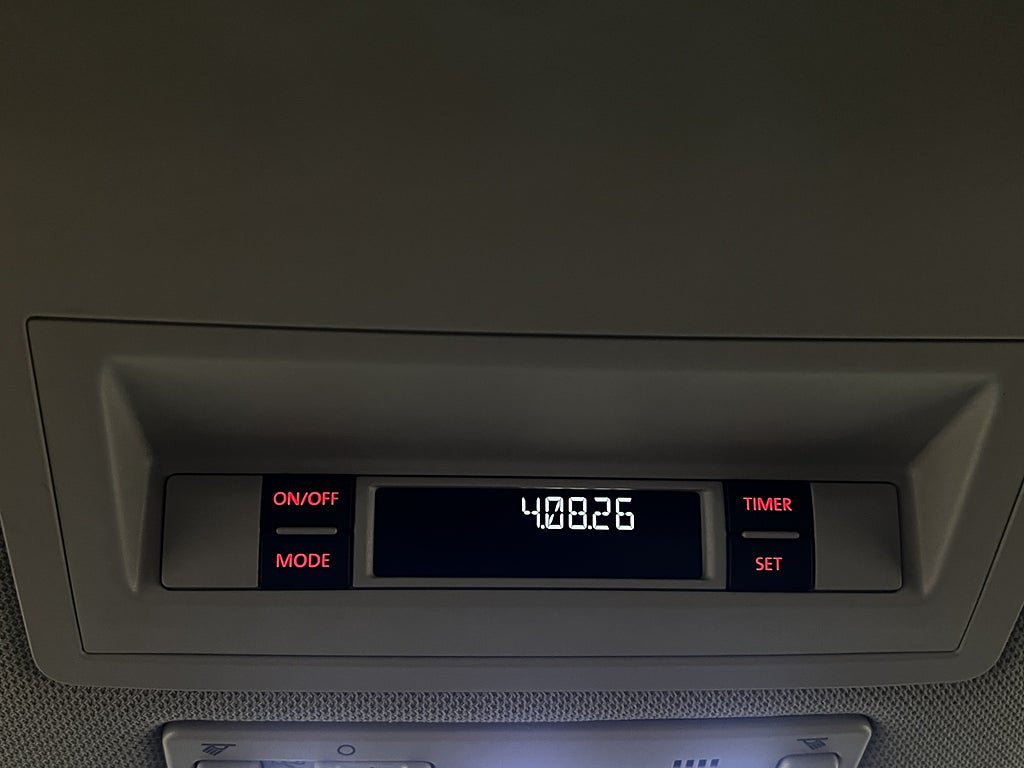 Vehicle Image 25