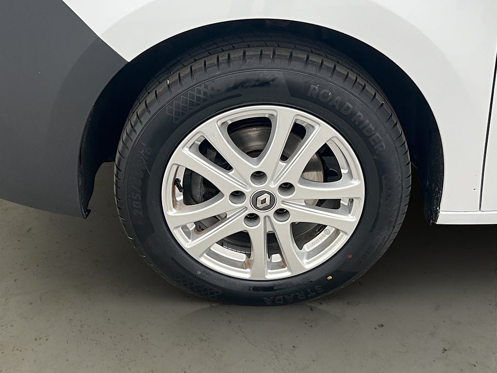 Vehicle Image 28
