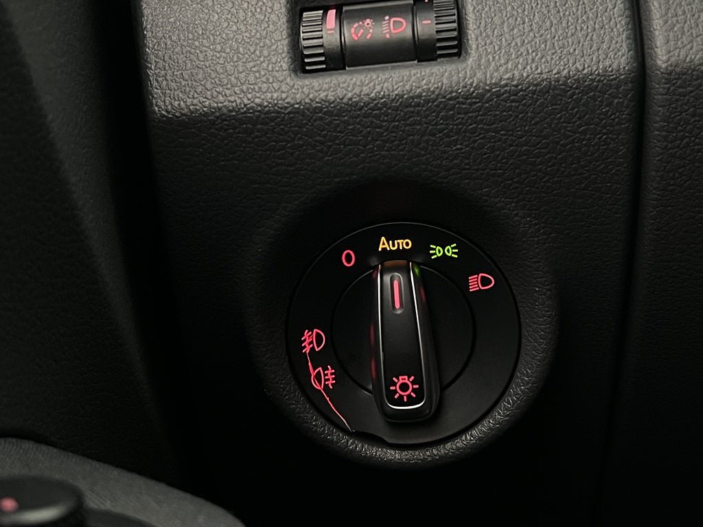 Vehicle Image 29