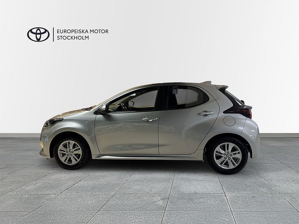 Vehicle Image 6